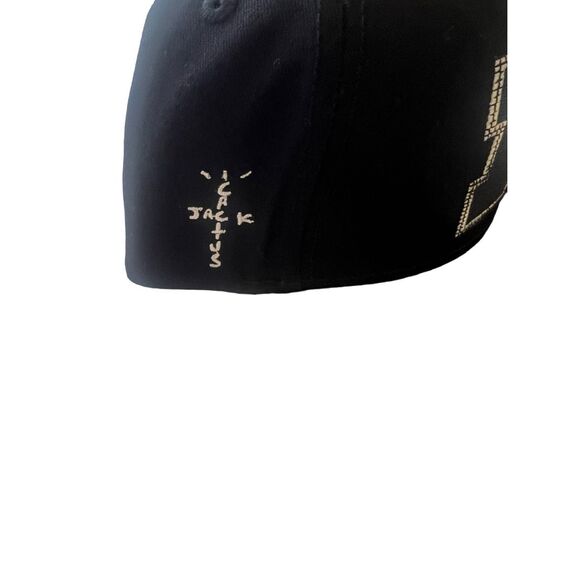 Travis Scott Cactus Jack x Michigan Wolverines Mitchell & Ness Hat Snapback (2) - Picture 4 of 5